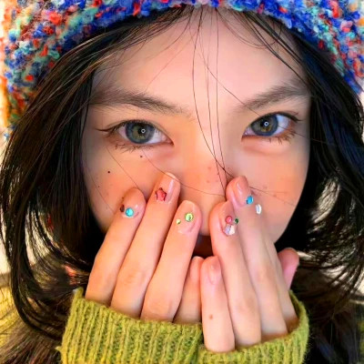头像2025最新款女生潮流好看