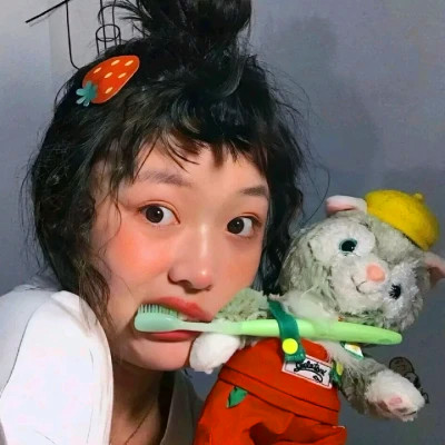 2025年爆火的女生头像