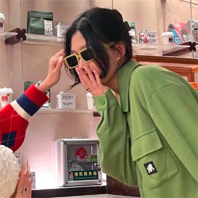 2025年最火的女生头像