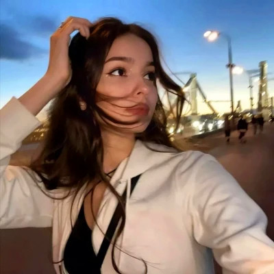 2025年最火的女生头像