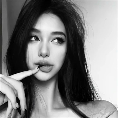 2025年最火的女生头像