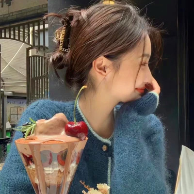 2025新版独一无二与众不同女生头像