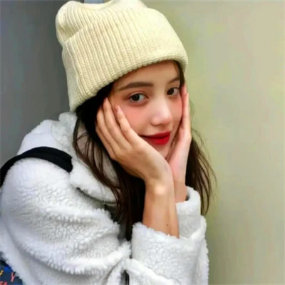 全新女生2025爆款头像图片