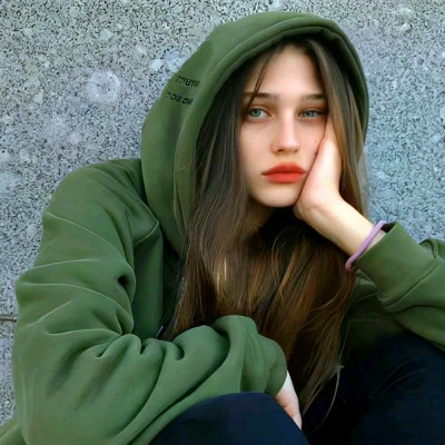 很潮流的女生头像2025最新版高清