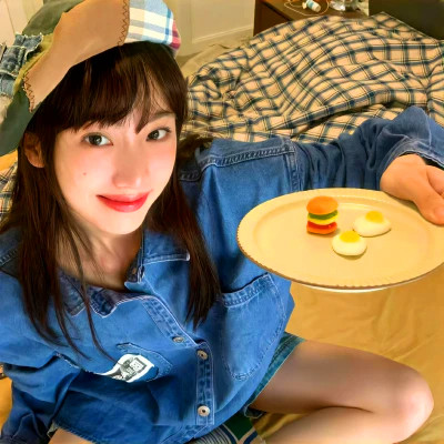 女生超酷2025年最火微信头像 