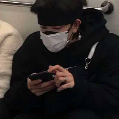 2025年最潮流男生帅气个性头像