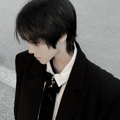 男生抖音头像2025最新款