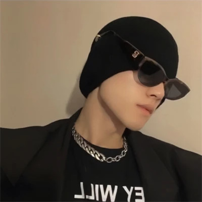 头像2025最新款男生痞帅真人
