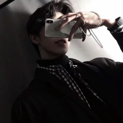 超酷男生不露脸超帅头像真人图片