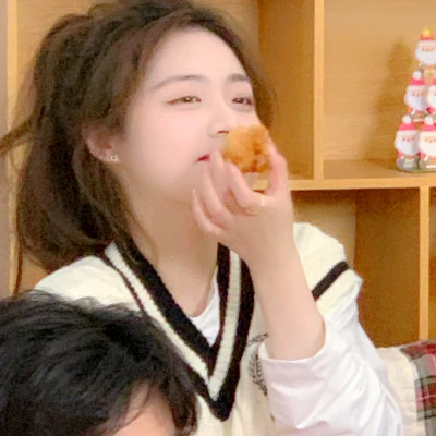 独一无二真人女生头像