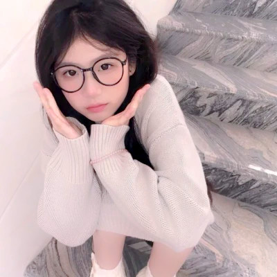 独一无二真人女生头像