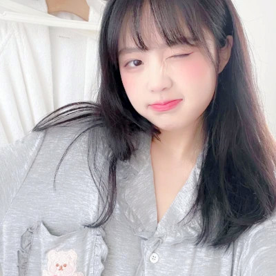 独一无二真人女生头像