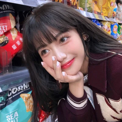 最新优质女生真人头像