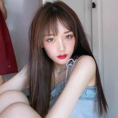 独特又精致的优质女生真人头像