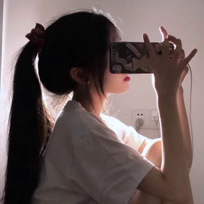 独特又精致的优质女生真人头像