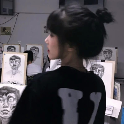 独特又精致的优质女生真人头像