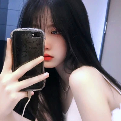 独特又精致的优质女生真人头像