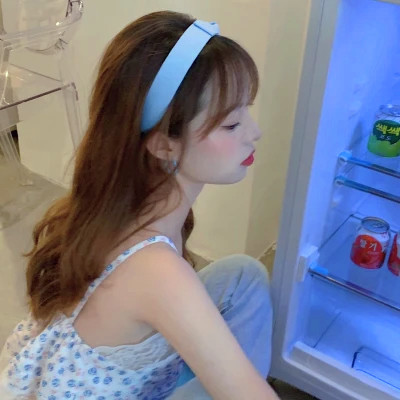 专属优质女生真人头像