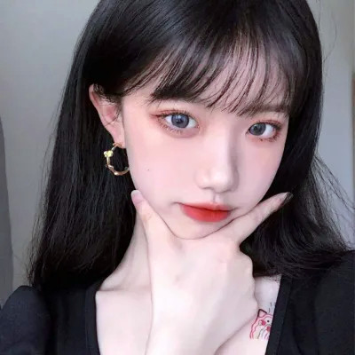专属优质女生真人头像