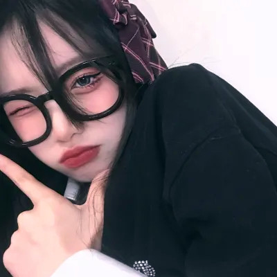 专属优质女生真人头像