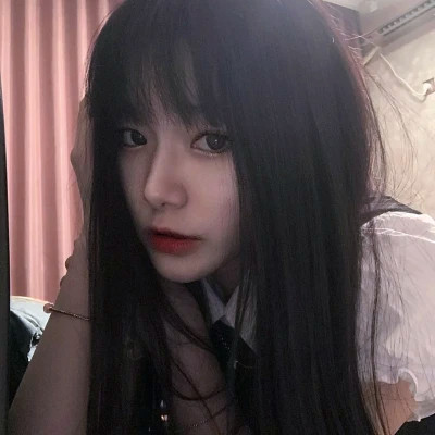最新微信女生真人头像