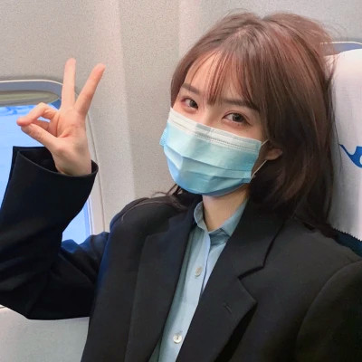 最新微信女生真人头像