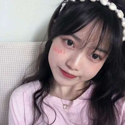 精选微信女生真人头像
