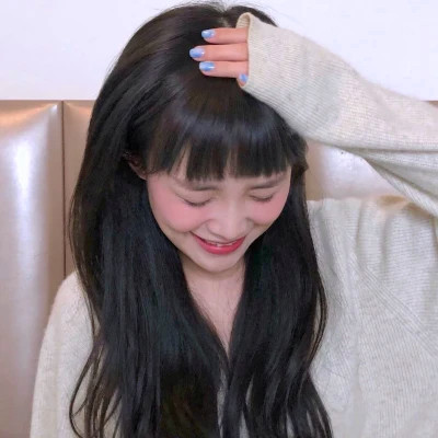 与众不同的微信女生真人头像