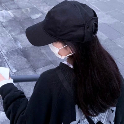 与众不同的微信女生真人头像
