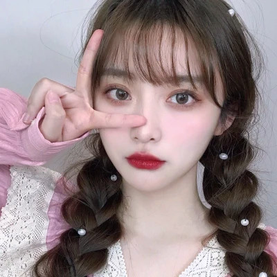 与众不同的微信女生真人头像