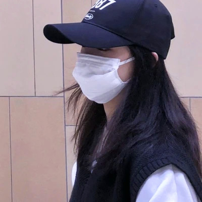 与众不同的微信女生真人头像