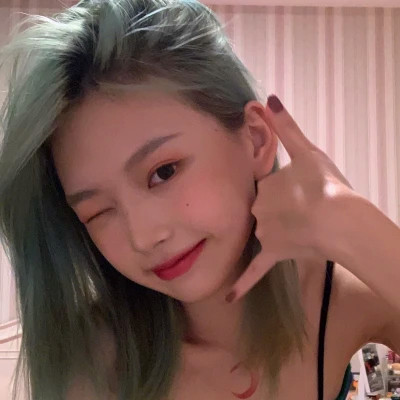 与众不同的微信女生真人头像