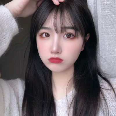 与众不同的微信女生真人头像