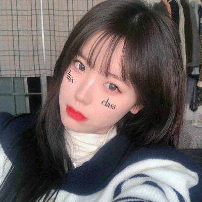 与众不同的微信女生真人头像