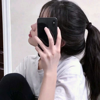 与众不同的微信女生真人头像