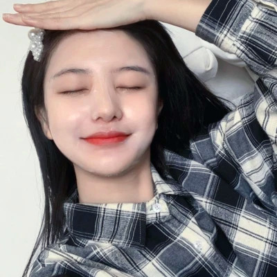 与众不同的微信女生真人头像