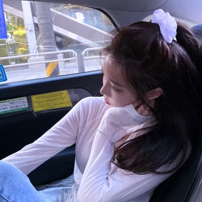 与众不同的微信女生真人头像
