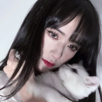 风格真人女生头像