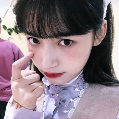 风格真人女生头像