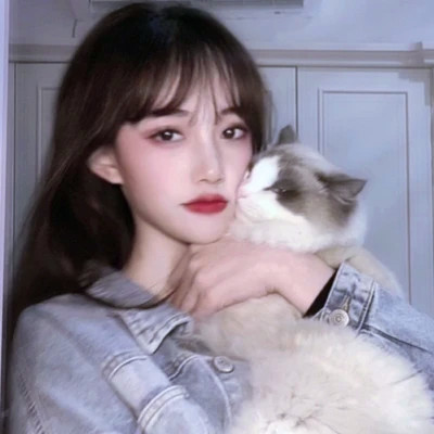 风格真人女生头像