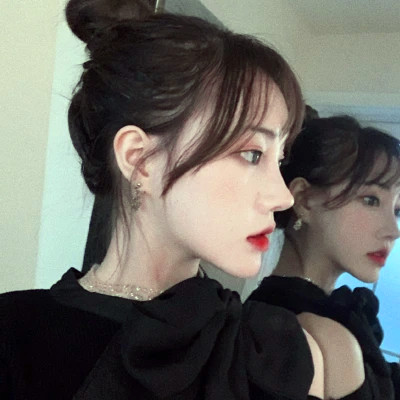 最新最热真人女生头像