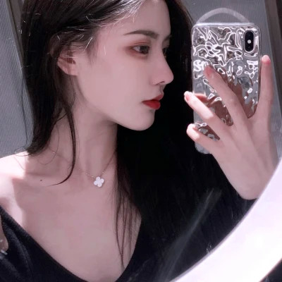 最新最热真人女生头像