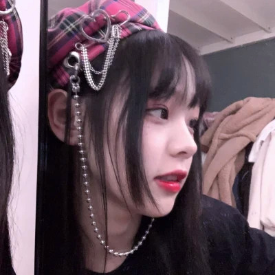 最新最热真人女生头像