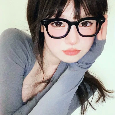 最潮真人女生头像
