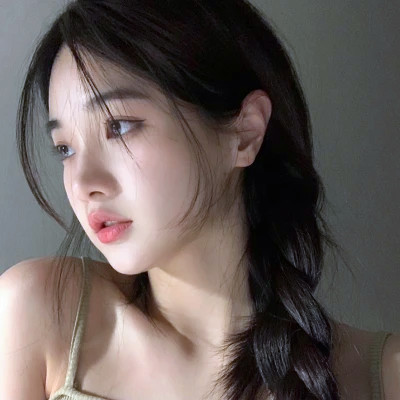 最潮真人女生头像