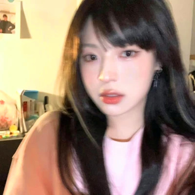 尝试这些精心挑选的真人女生头像