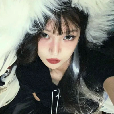 个性十足真人女生头像