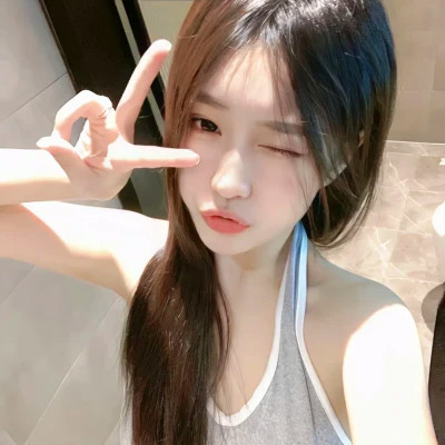 独具魅力真人女生头像