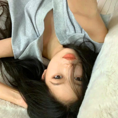 独具魅力真人女生头像