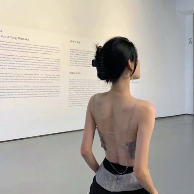 最新最热微信女生头像